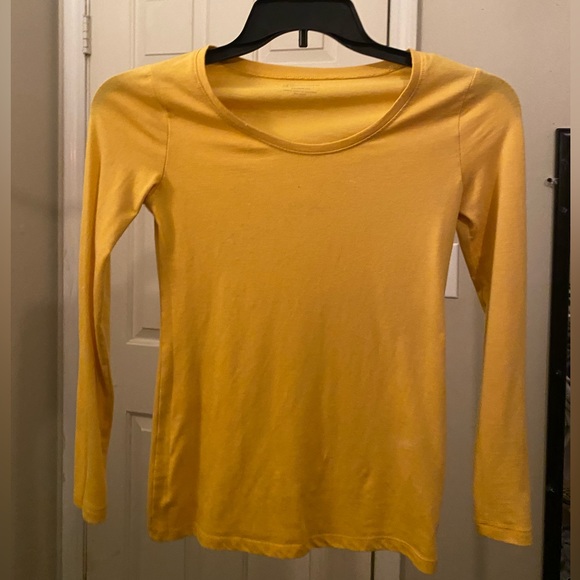 Yellow long sleeve - Picture 2 of 2